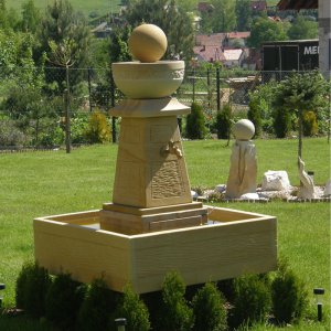 Sandsteinbrunnen Nestor