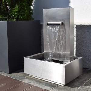 Terrassenbrunnen Wasserfall Edelstahl Aquafall