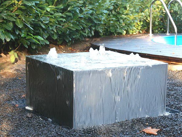 Gartenbrunnen Sprudelnder Edelstahl-Quader H80