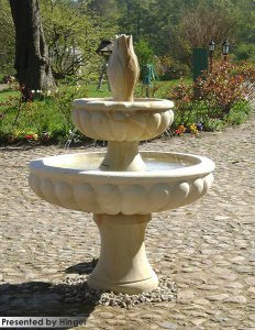 Sandsteinbrunnen Centro