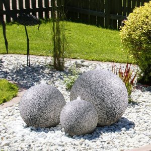 Gartenbrunnen Granit Kugelbrunnen Trio 40 LED