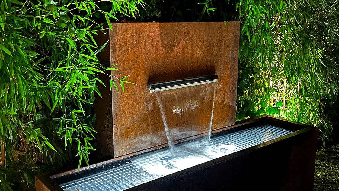 Moderne Wasserfälle Garten Trends 2025